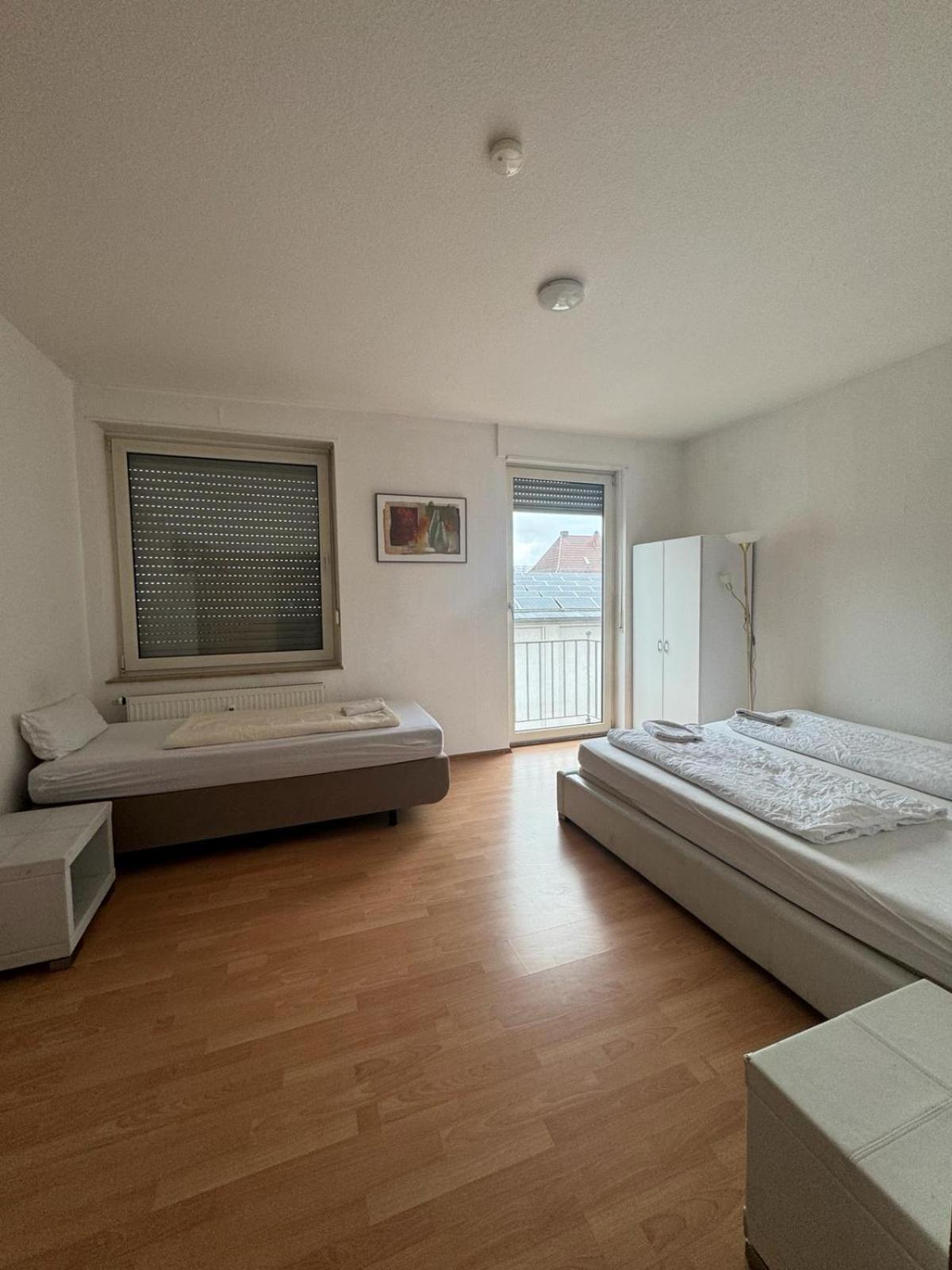Apartment Mit 3 Schlafzimmer Kaiserslautern Exterior photo