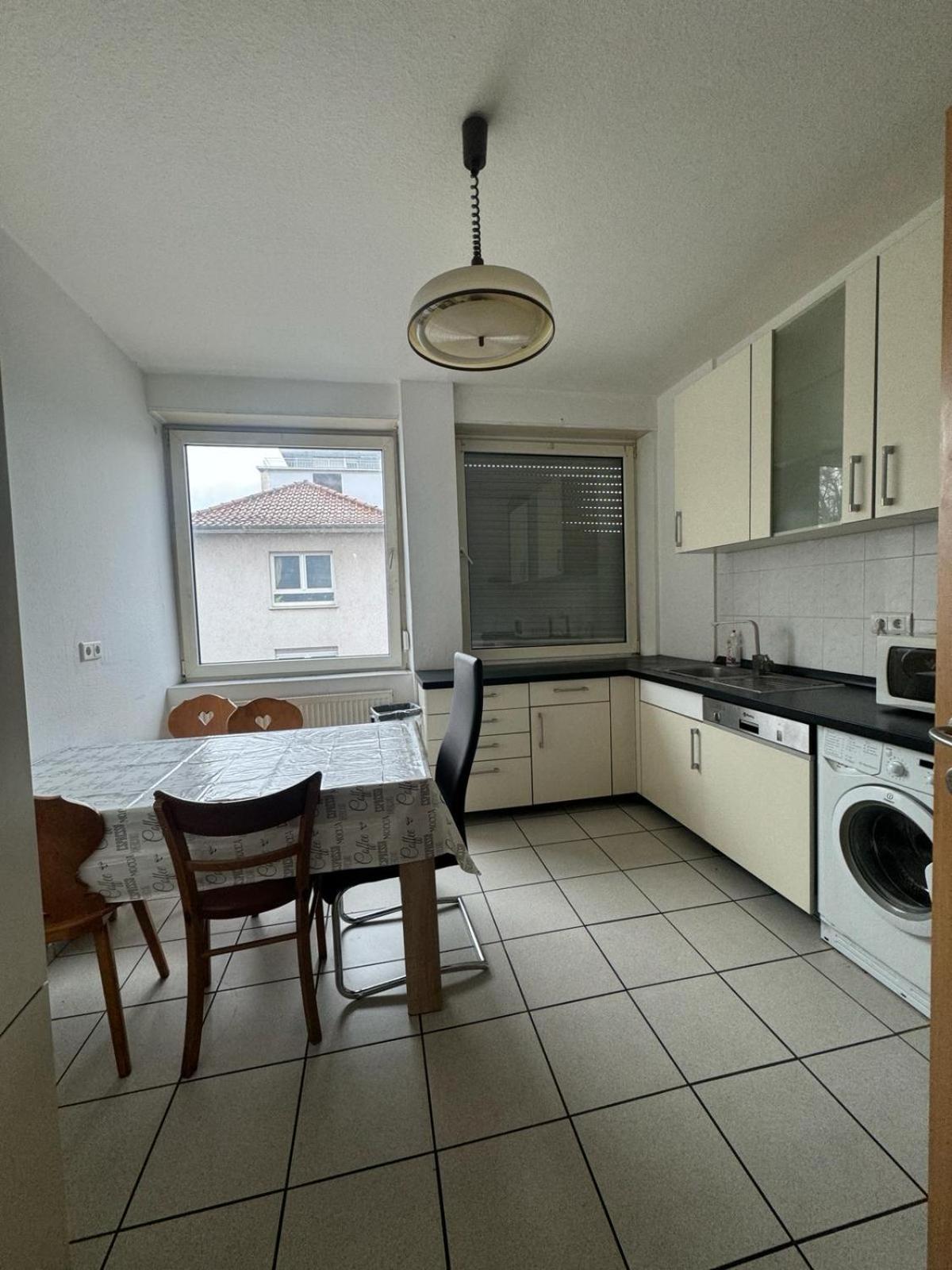 Apartment Mit 3 Schlafzimmer Kaiserslautern Exterior photo